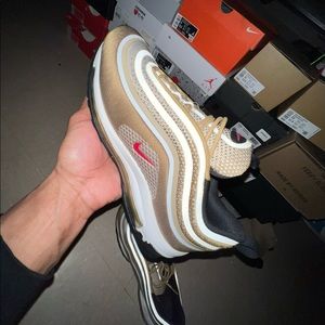 Air Max 97 Ultra 17 Metallic Gold